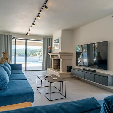 Seaside Luxury With A Swimming Pool Sumartin, Brac - 5639 Sumartin