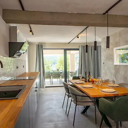 Seaside Luxury With A Swimming Pool Sumartin, Brac - 5639 Villa *