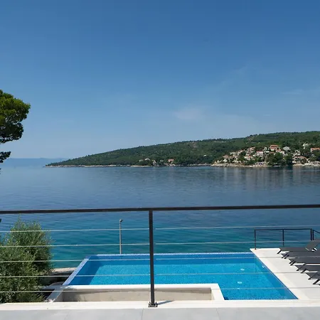 Villa Seaside Luxury With A Swimming Pool Sumartin, Brac - 5639 *