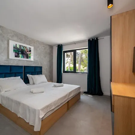 Seaside Luxury With A Swimming Pool Sumartin, Brac - 5639 Villa *