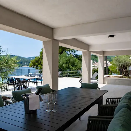 Villa Seaside Luxury With A Swimming Pool Sumartin, Brac - 5639 Sumartin